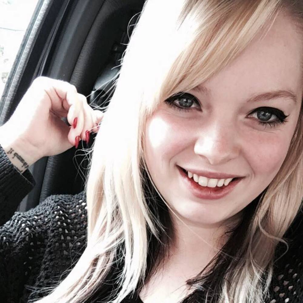 Meet your Posher, Cassie